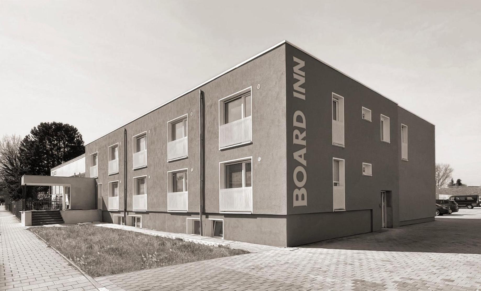 Board Inn - Haus Regensburg Exterior photo